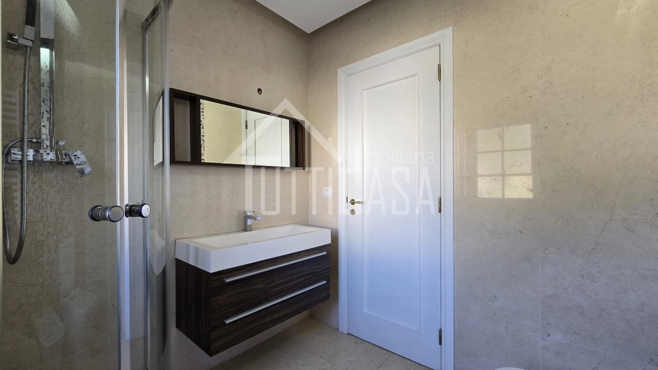 Moradia T5 para Venda em Milharado Foto 35