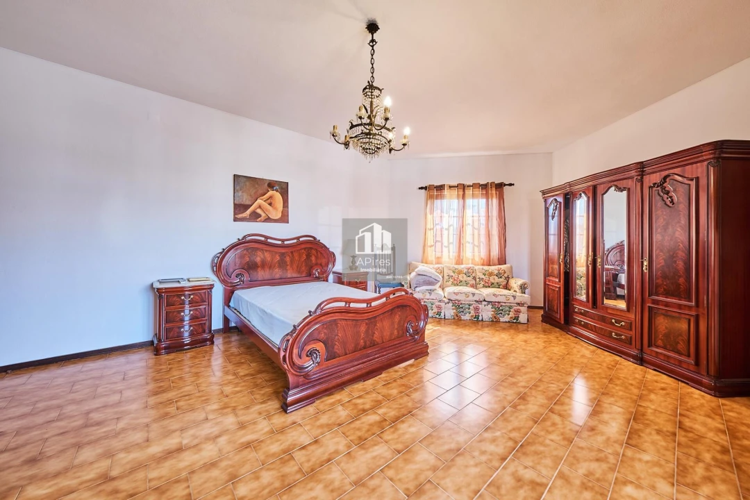 Moradia T5 para Venda em Charneca de Caparica e Sobreda Foto 31