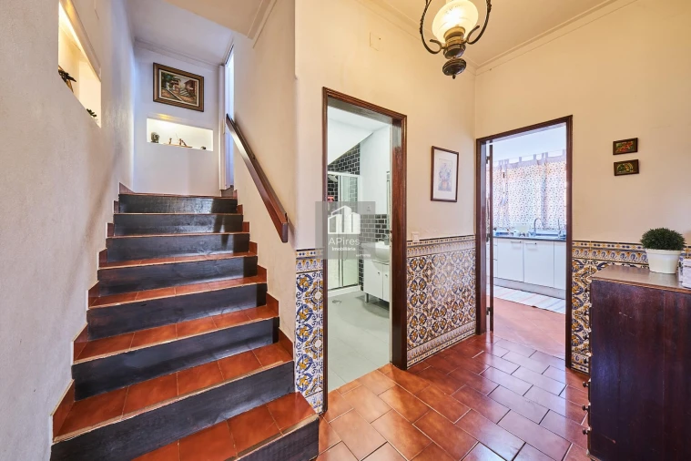 Moradia T5 para Venda em Charneca de Caparica e Sobreda Foto 16