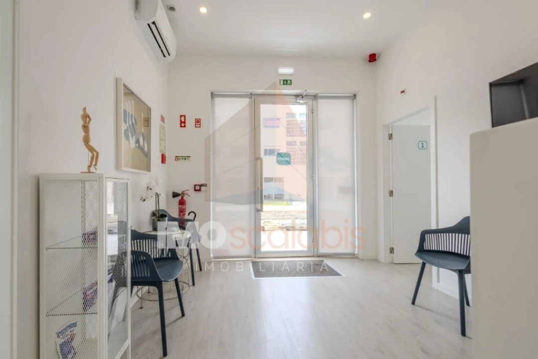 Loja para Venda em Romeira e Várzea Foto 8