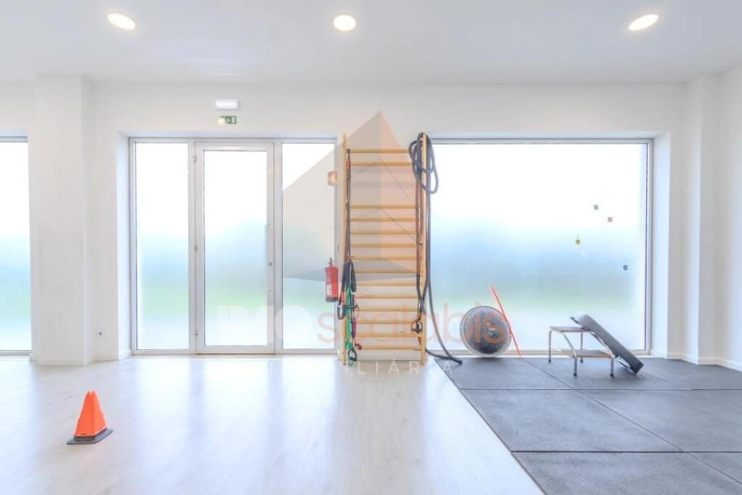 Loja para Venda em Romeira e Várzea Foto 3