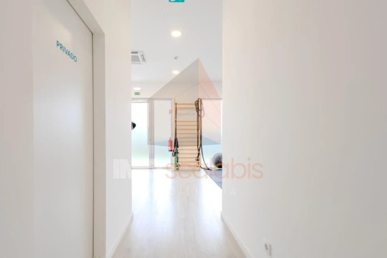 Loja para Venda em Romeira e Várzea Foto 2