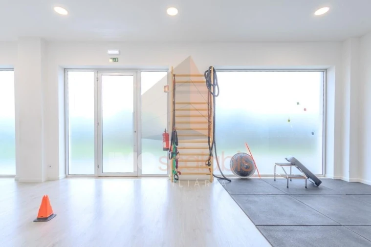 Loja para Venda em Romeira e Várzea Foto 3