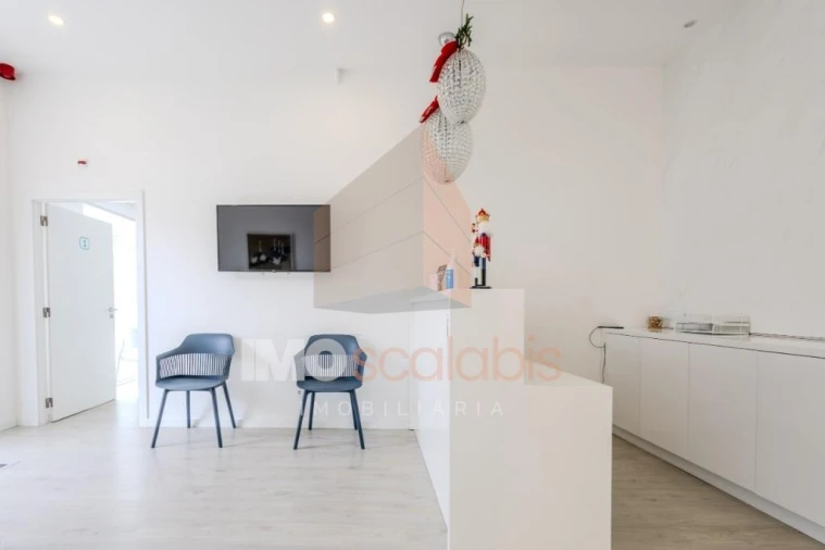 Loja para Venda em Romeira e Várzea Foto 7