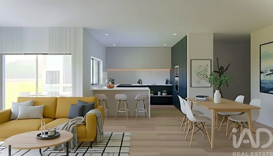 Apartamento T3 para Venda em Corroios Foto 2