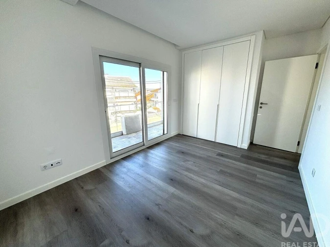 Apartamento T3 para Venda em Corroios Foto 17