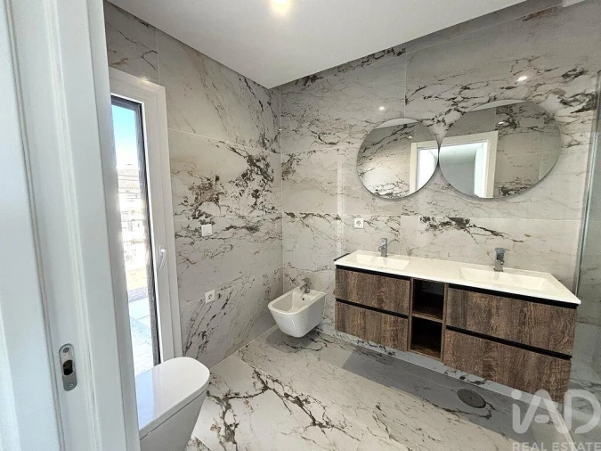 Apartamento T3 para Venda em Corroios Foto 20