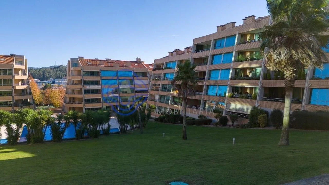 Apartamento T3 para Venda em São João da Madeira Foto 32