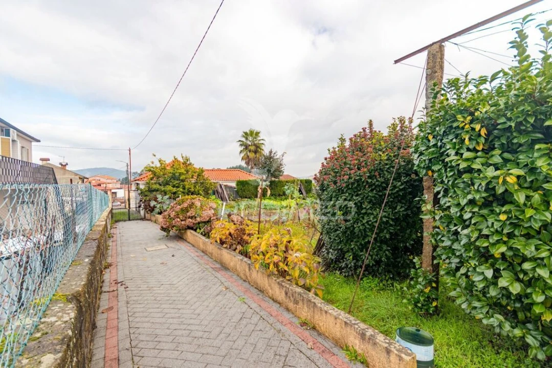 Moradia T3 para Venda em Meixomil Foto 19