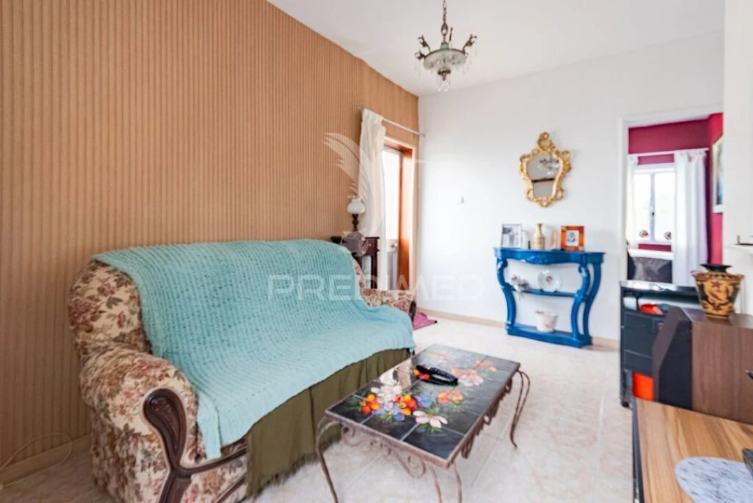 Moradia T3 para Venda em Meixomil Foto 5