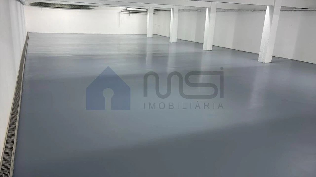 Armazém para Arrendamento em Paranhos Foto 2