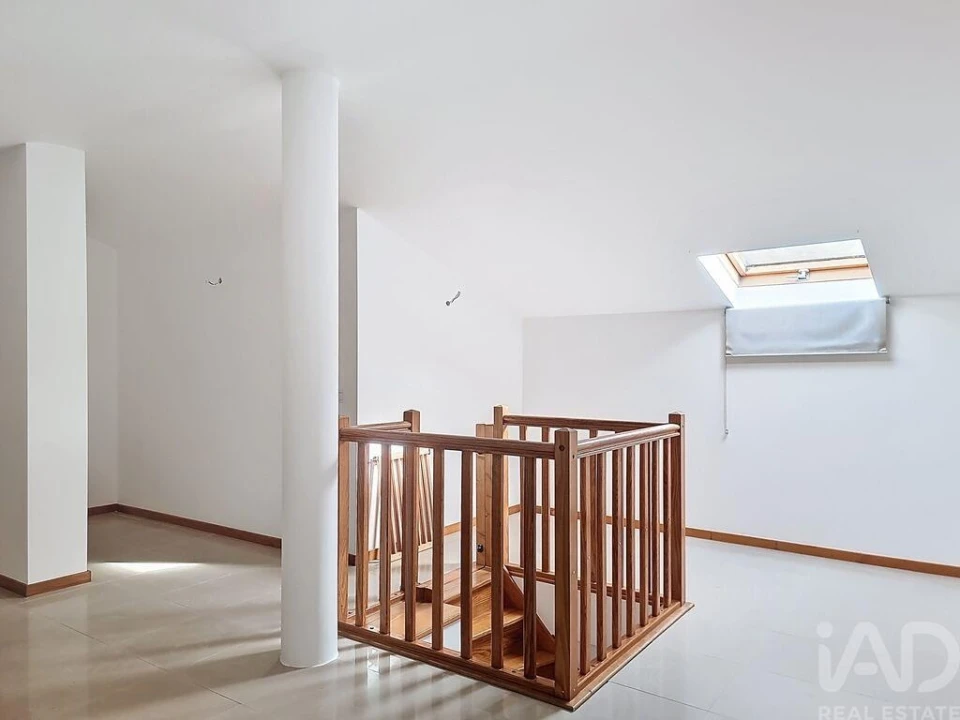 Apartamento T3 para Venda em Santa Maria, São Pedro e Matacães Foto 25