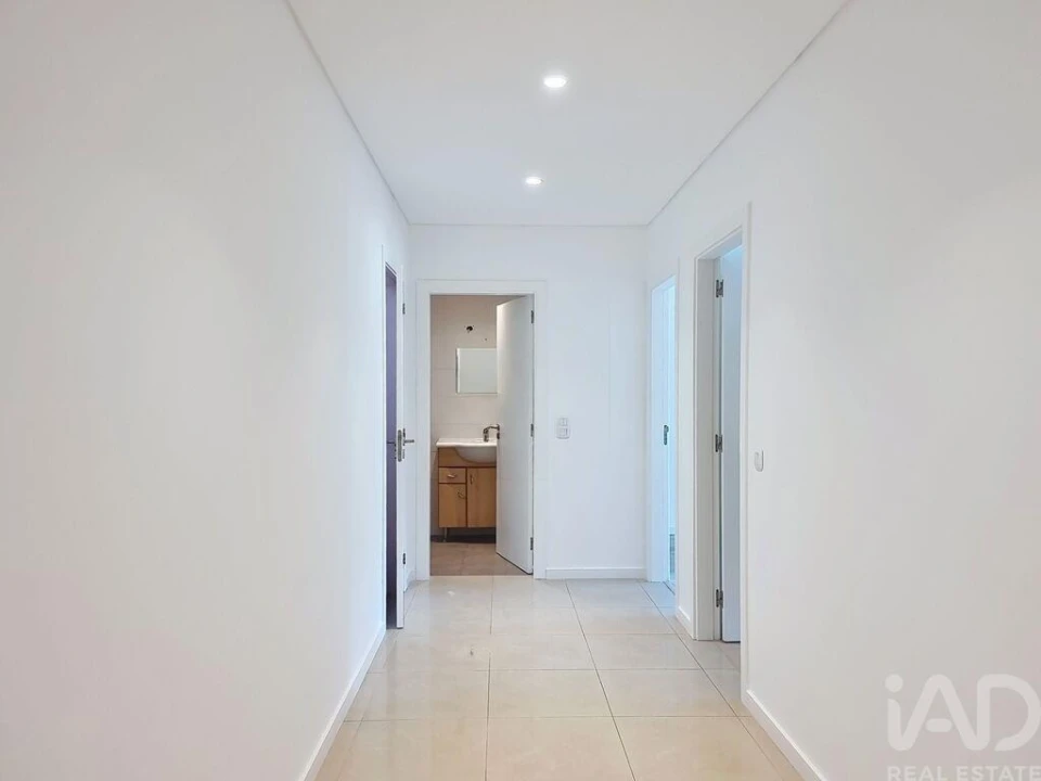 Apartamento T3 para Venda em Santa Maria, São Pedro e Matacães Foto 22