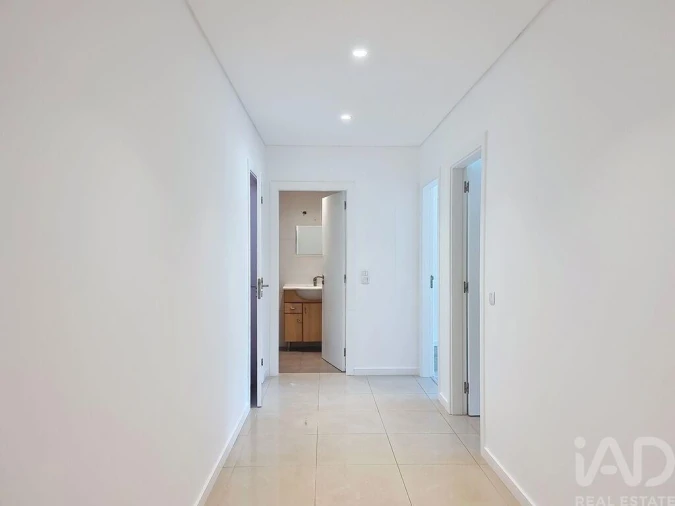 Apartamento T3 para Venda em Santa Maria, São Pedro e Matacães Foto 22