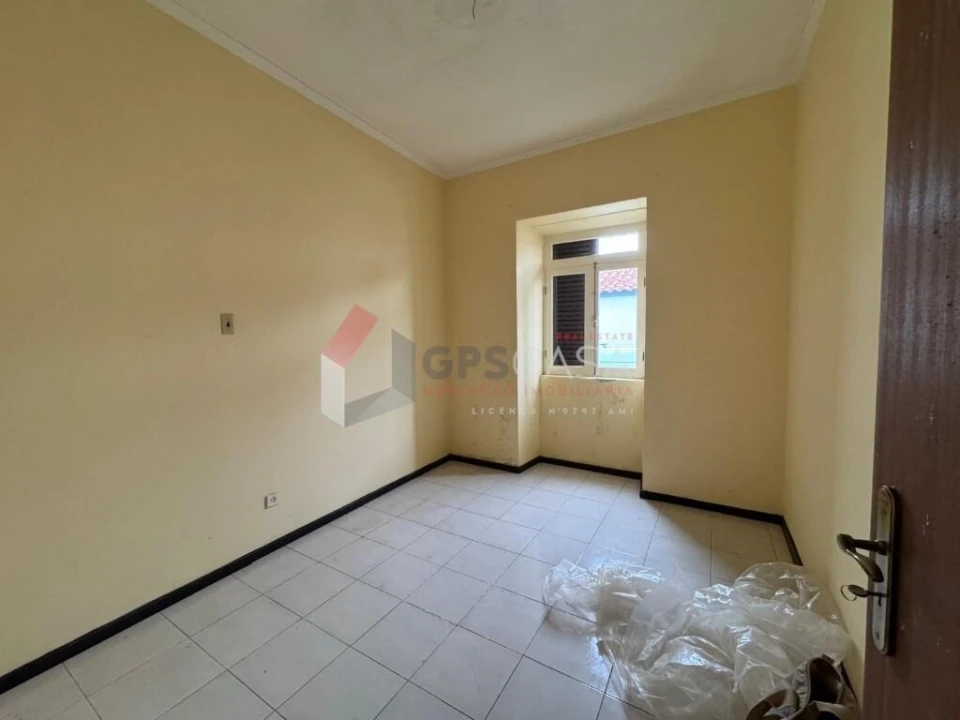 Moradia T3 para Venda em Angra (Nossa Senhora da Conceição) Foto 7