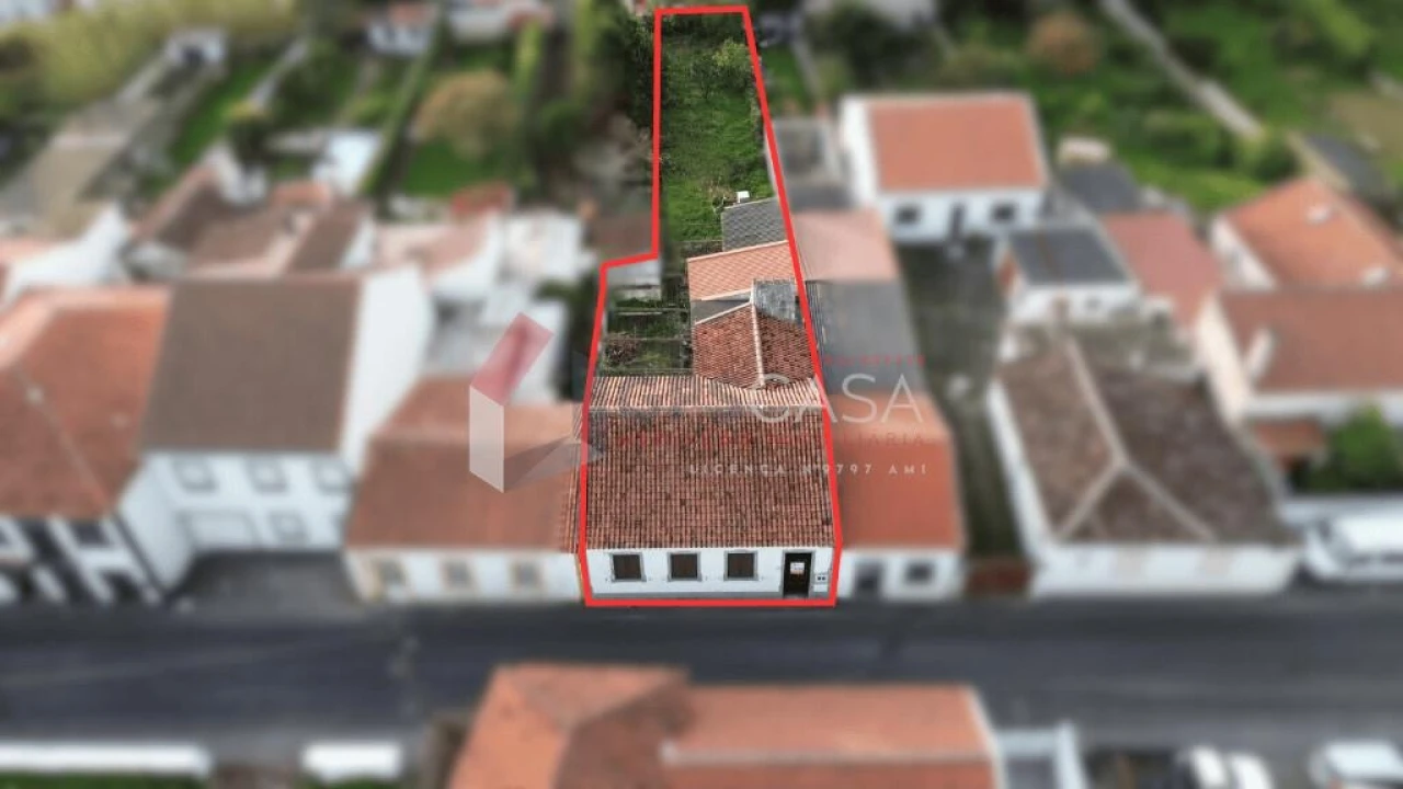 Moradia T3 para Venda em Angra (Nossa Senhora da Conceição) Foto 1