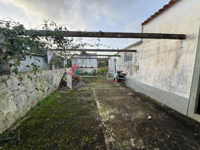 Moradia T3 para Venda em Angra (Nossa Senhora da Conceição) Foto 27