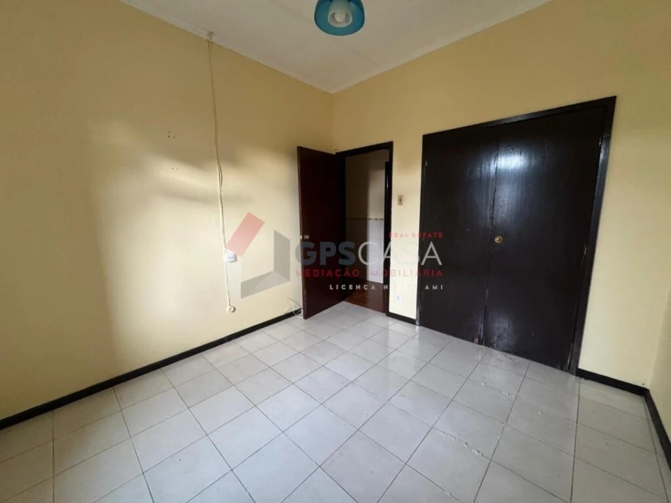 Moradia T3 para Venda em Angra (Nossa Senhora da Conceição) Foto 14