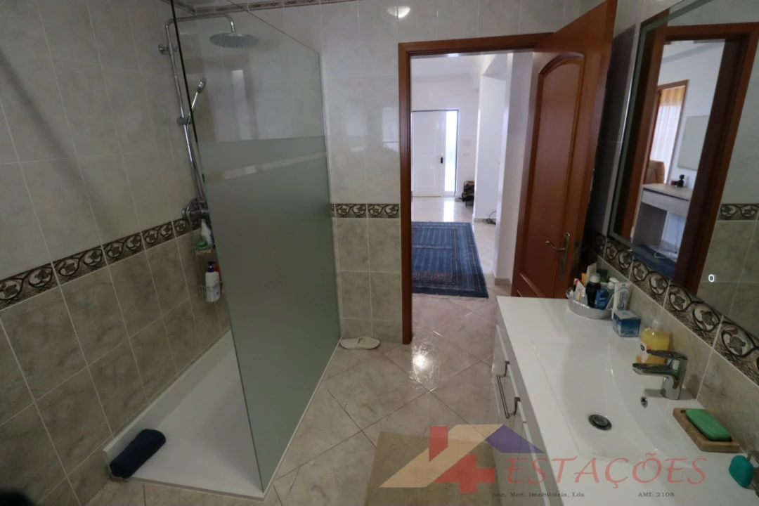 Moradia T4 para Venda em Pombal Foto 14