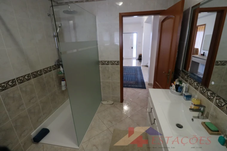 Moradia T4 para Venda em Pombal Foto 14