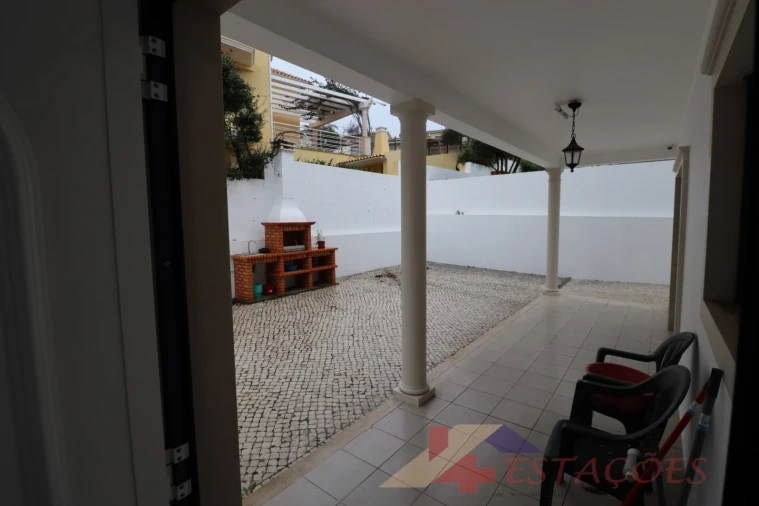 Moradia T4 para Venda em Pombal Foto 12