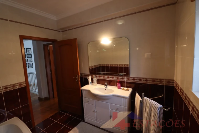 Moradia T4 para Venda em Pombal Foto 23