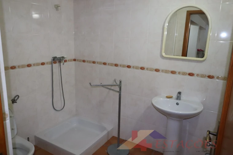 Moradia T4 para Venda em Pombal Foto 35