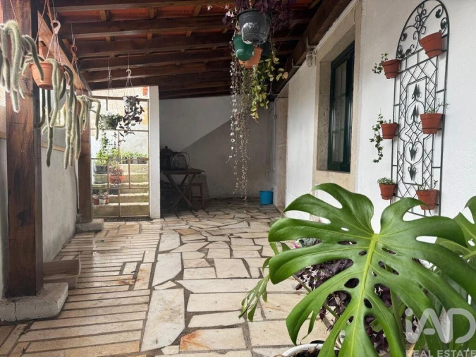 Moradia T4 para Venda em Carregueiros Foto 2