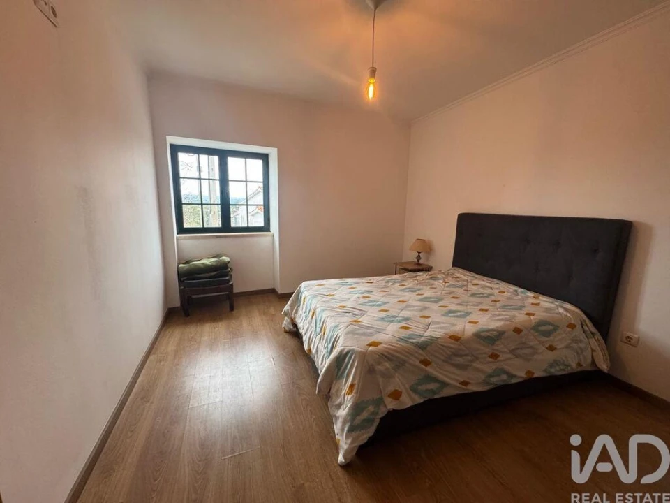 Moradia T4 para Venda em Carregueiros Foto 7