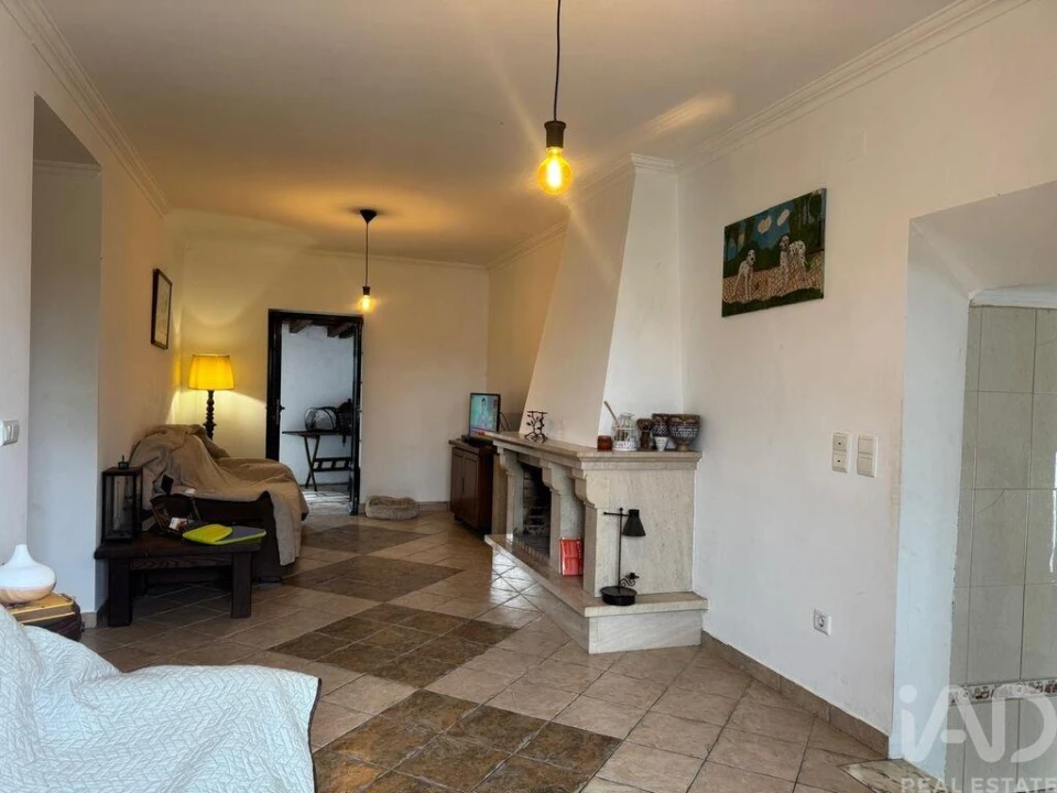 Moradia T4 para Venda em Carregueiros Foto 6