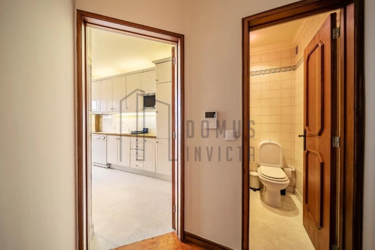 Apartamento T2 para Arrendamento em Aldoar, Foz do Douro e Nevogilde Foto 22