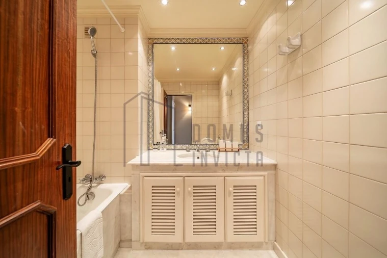 Apartamento T2 para Arrendamento em Aldoar, Foz do Douro e Nevogilde Foto 18