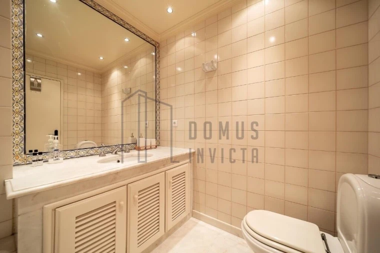 Apartamento T2 para Arrendamento em Aldoar, Foz do Douro e Nevogilde Foto 17