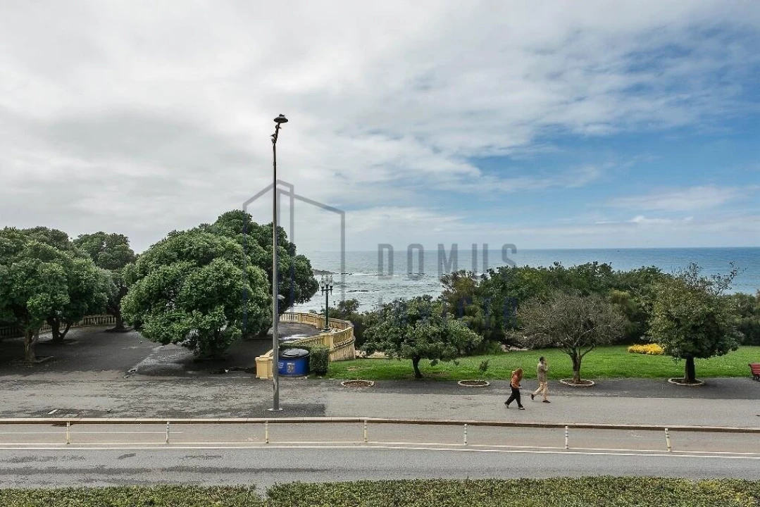 Apartamento T2 para Arrendamento em Aldoar, Foz do Douro e Nevogilde Foto 24