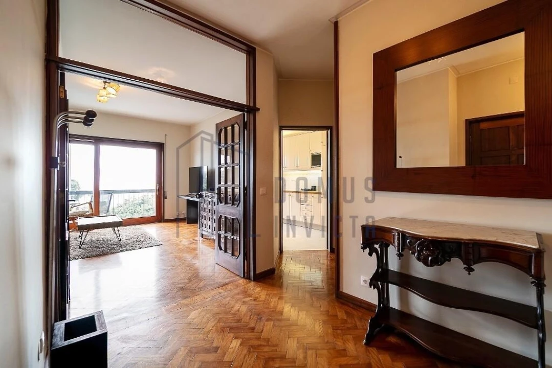 Apartamento T2 para Arrendamento em Aldoar, Foz do Douro e Nevogilde Foto 7