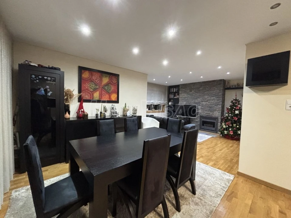 Apartamento T3 para Venda em Valongo Foto 9