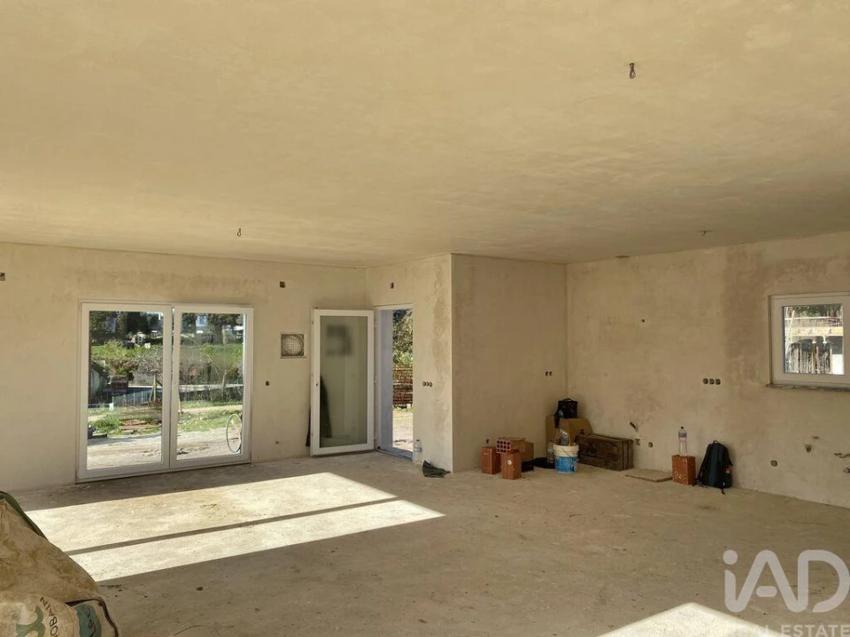 Moradia T3 para Venda em Nossa Senhora do Pópulo, Coto e São Gregório Foto 3