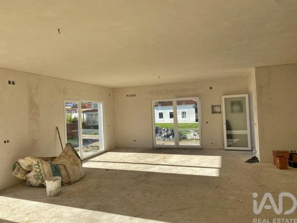 Moradia T3 para Venda em Nossa Senhora do Pópulo, Coto e São Gregório Foto 18