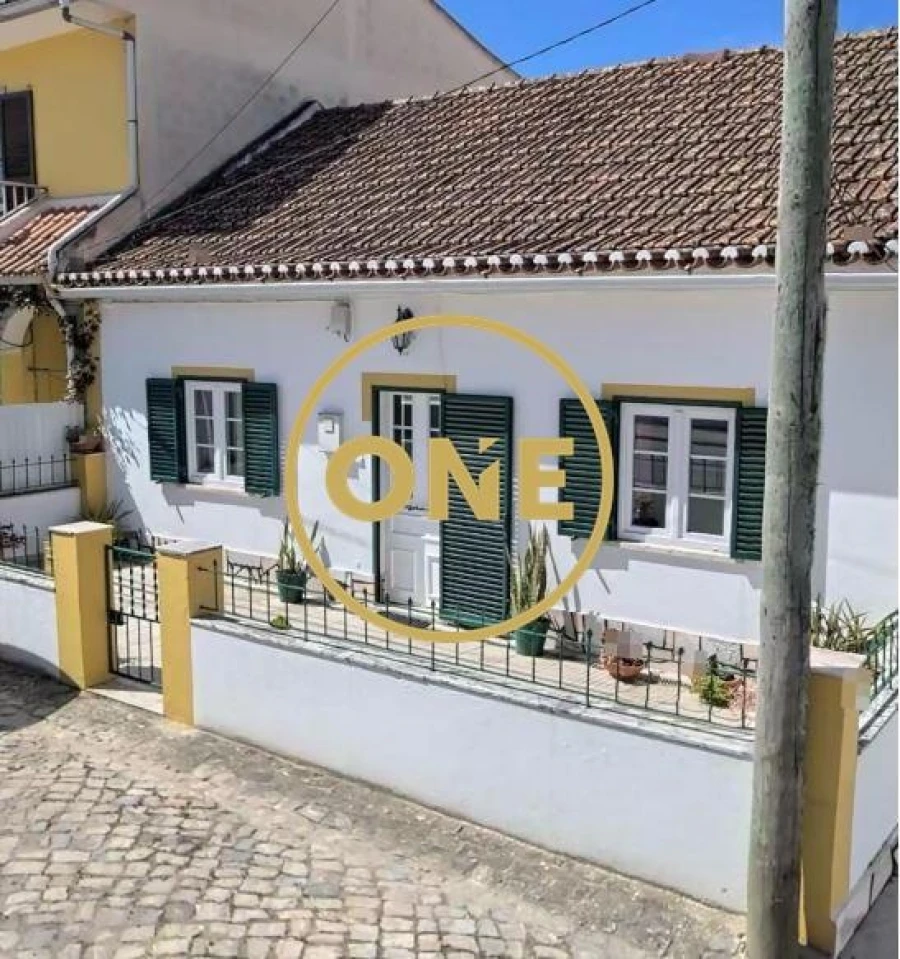 Moradia T3 para Venda em Ventosa Foto 1