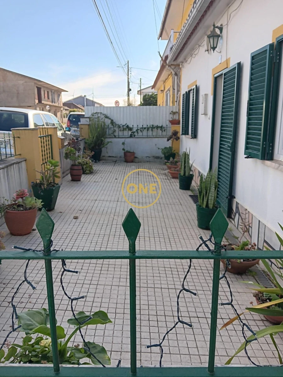 Moradia T3 para Venda em Ventosa Foto 1