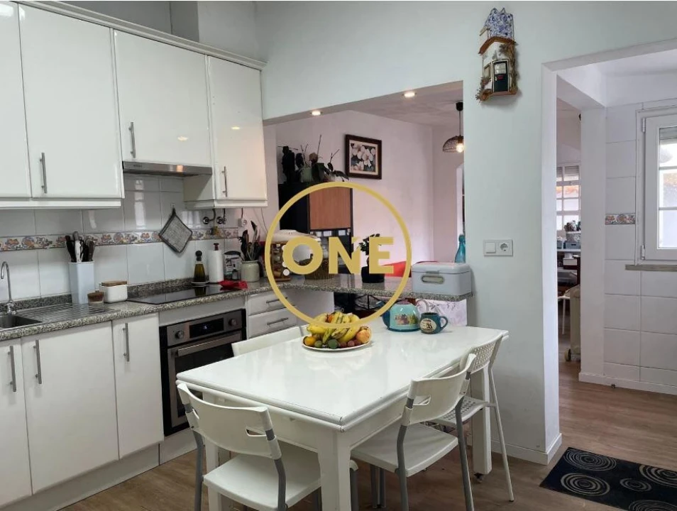 Moradia T3 para Venda em Ventosa Foto 2