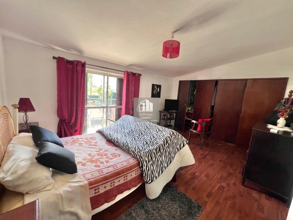 Moradia T5 para Venda em Caparica e Trafaria Foto 25