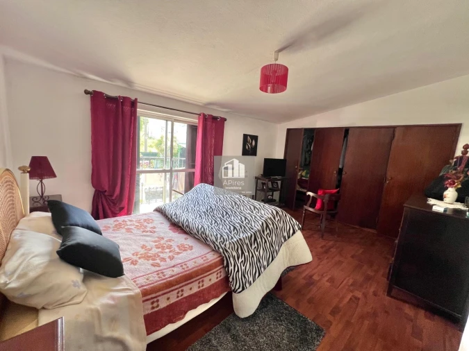 Moradia T5 para Venda em Caparica e Trafaria Foto 25