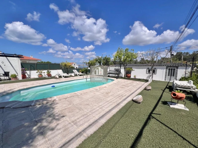 Moradia T5 para Venda em Caparica e Trafaria Foto 4