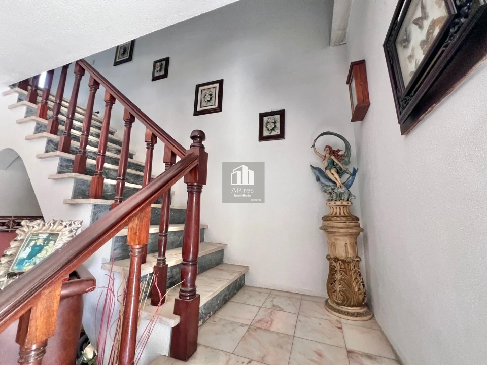 Moradia T5 para Venda em Caparica e Trafaria Foto 36