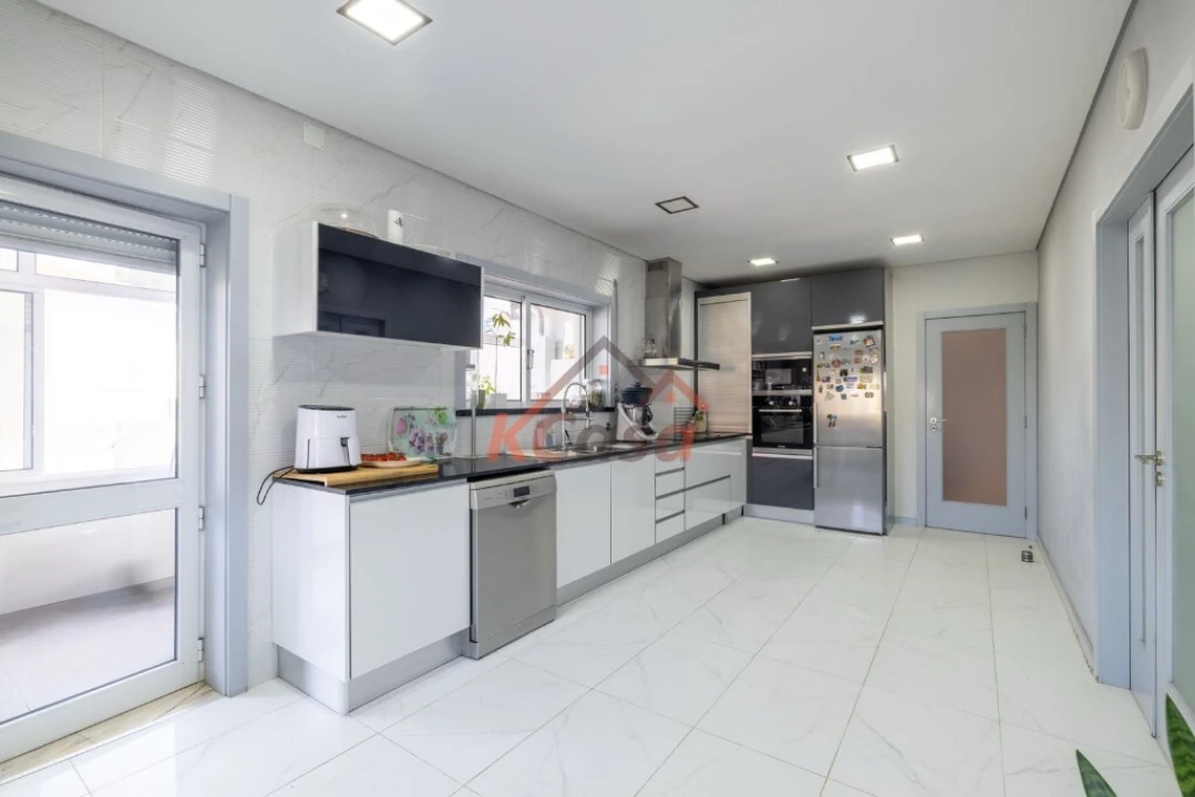 Moradia T4 para Venda em Gondomar (São Cosme), Valbom e Jovim Foto 18