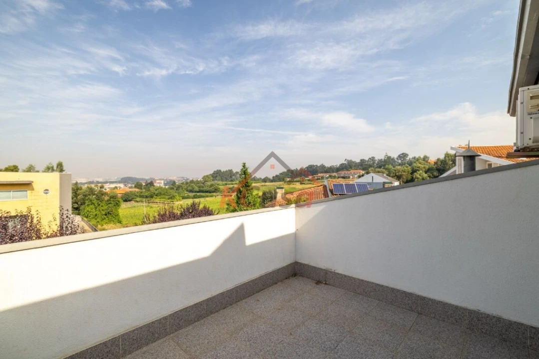 Moradia T4 para Venda em Gondomar (São Cosme), Valbom e Jovim Foto 34