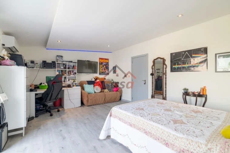 Moradia T4 para Venda em Gondomar (São Cosme), Valbom e Jovim Foto 32