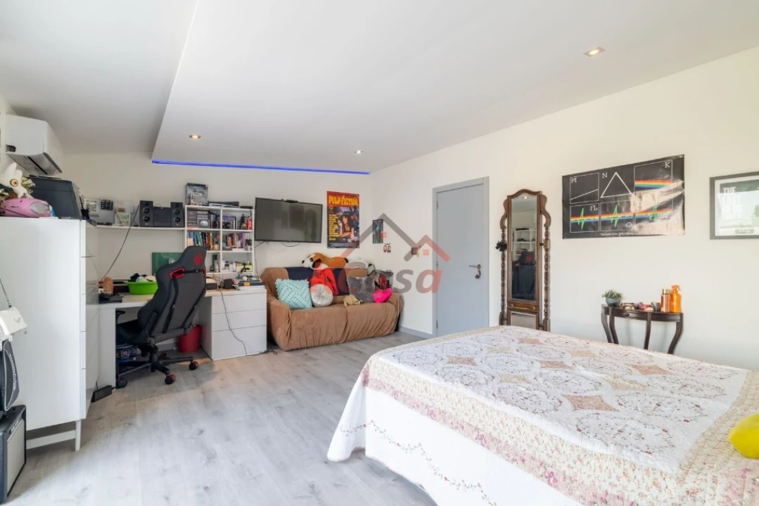 Moradia T4 para Venda em Gondomar (São Cosme), Valbom e Jovim Foto 32