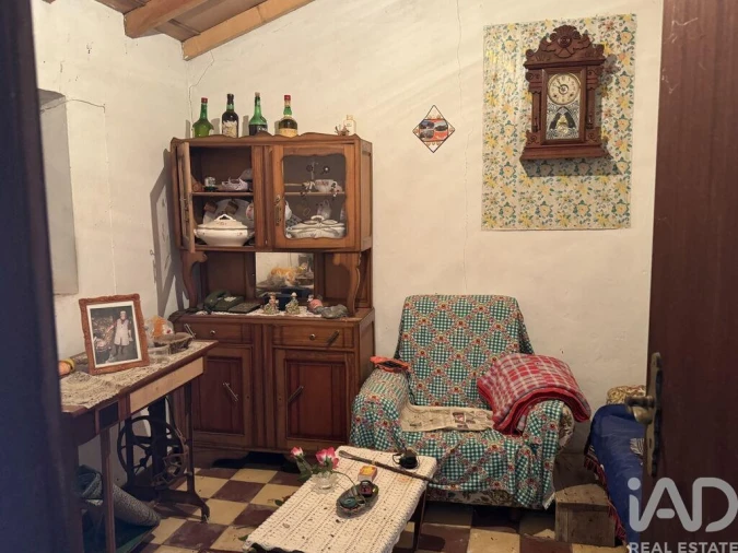 Moradia T1 para Venda em São Salvador e Santa Maria